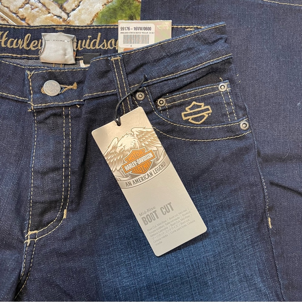 Harley Davidson Women’s Size 6 Regular Mid Rise Boot Cut Jeans - Picture 3 of 5